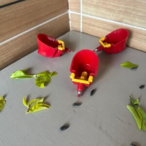 Bebedero automático tipo copa para aves